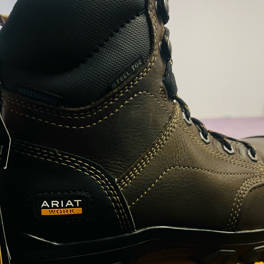 COPY - New Ariat Men’s Work boots with steel toe.